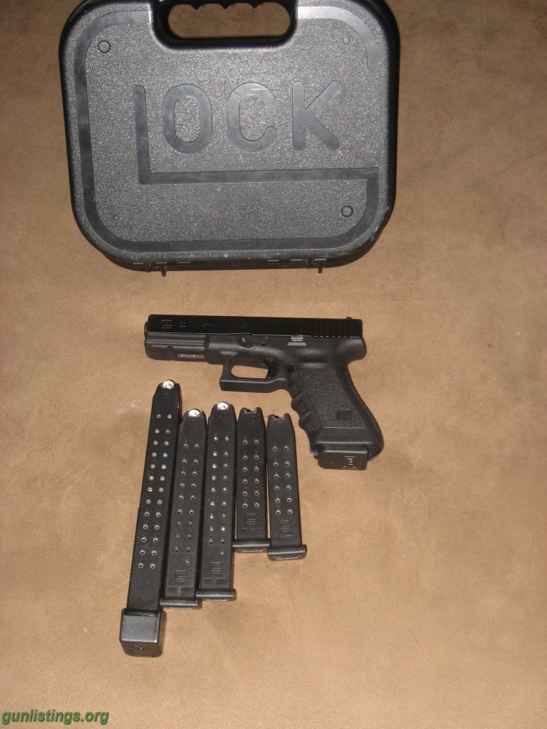 Pistols NICE  GLOCK 22 3 GEN WITH A LOT OF EXTRAS