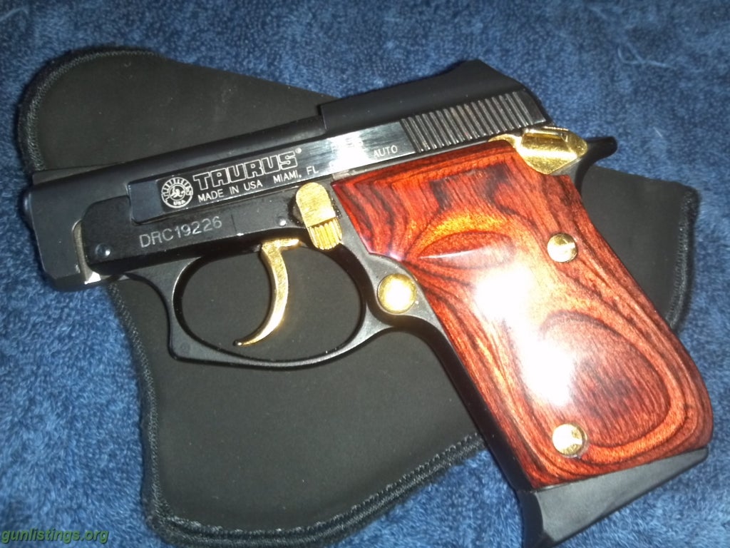 Pistols PT25 Taurus