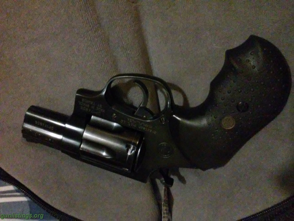 Pistols Rossi Snub Nose 357 Magnum Revolver 6 Shot