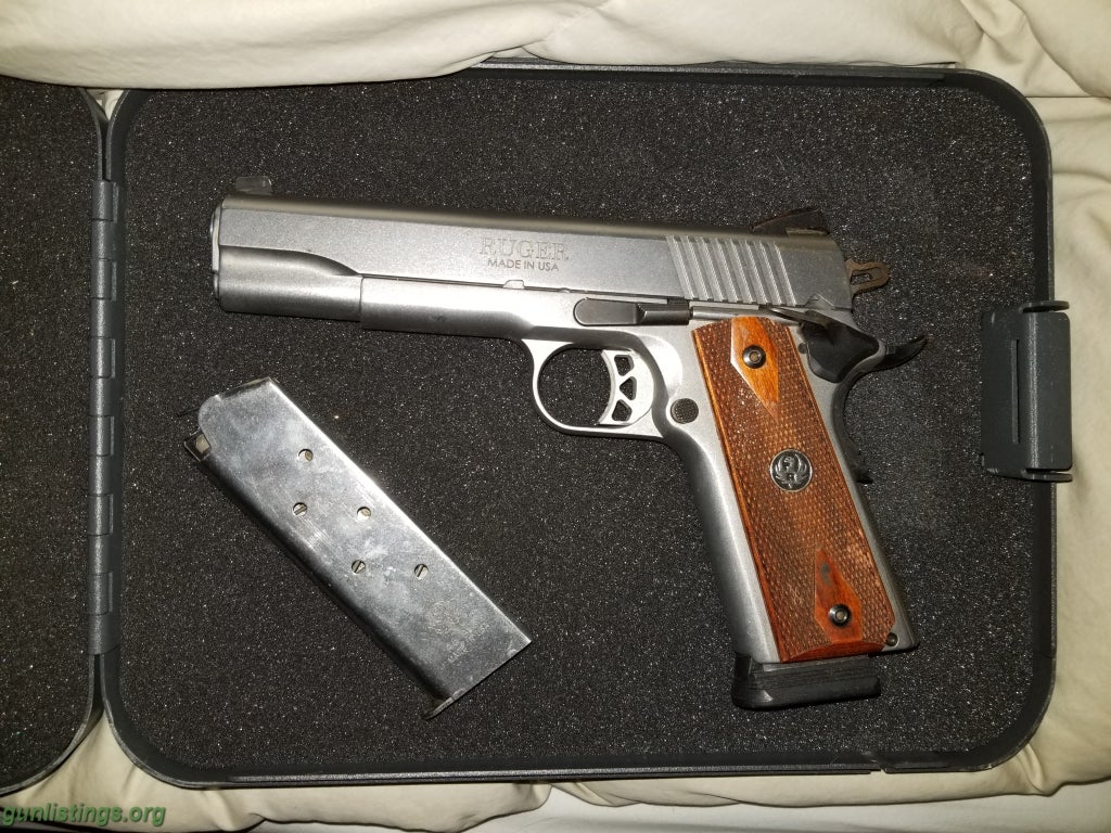 Pistols Ruger 1911 .40