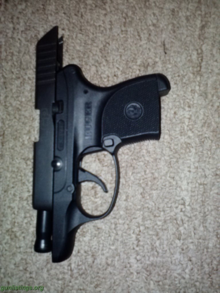 Pistols RUGER 380 LCP + EXTRAS