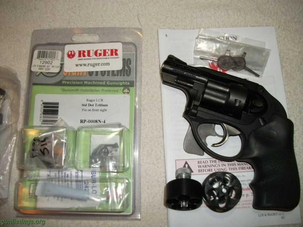 Pistols Ruger LCR 38 SPL +P (+ Accessories)