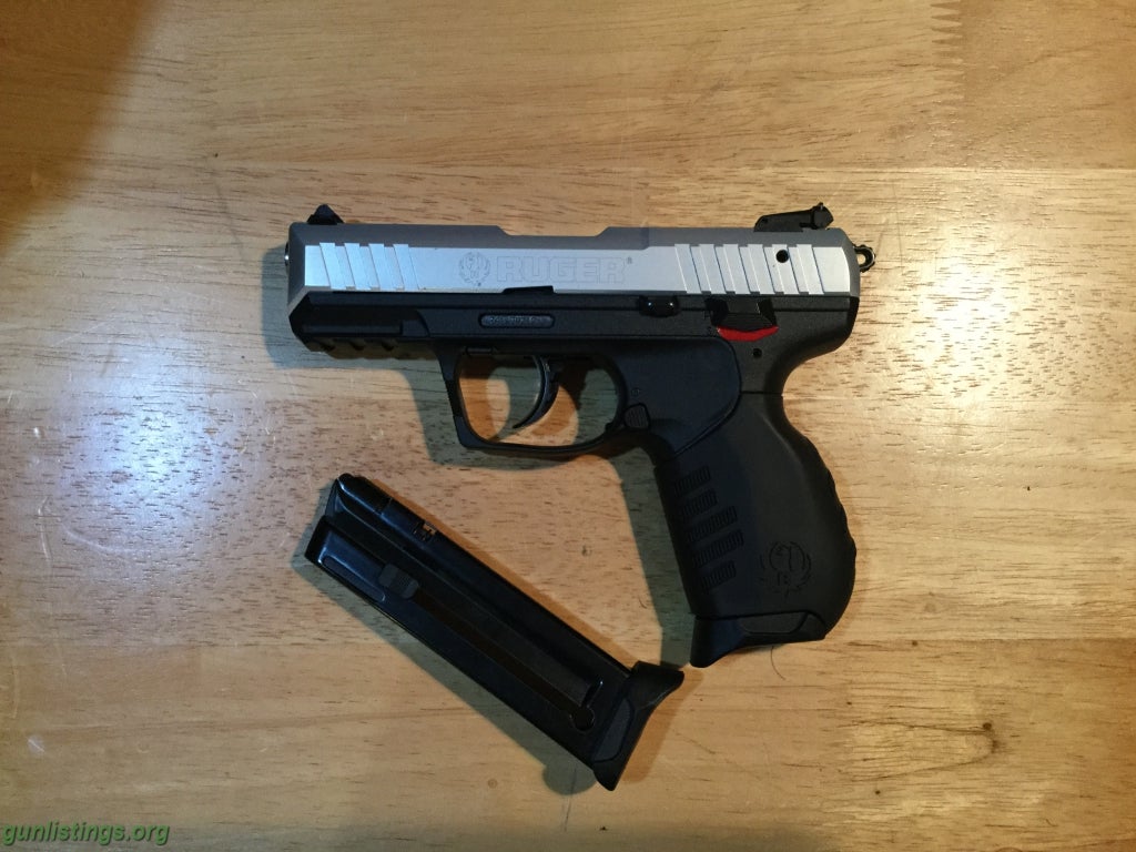 Pistols Ruger SR-22