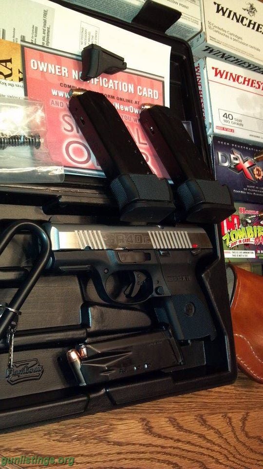 Pistols Ruger Sr40C