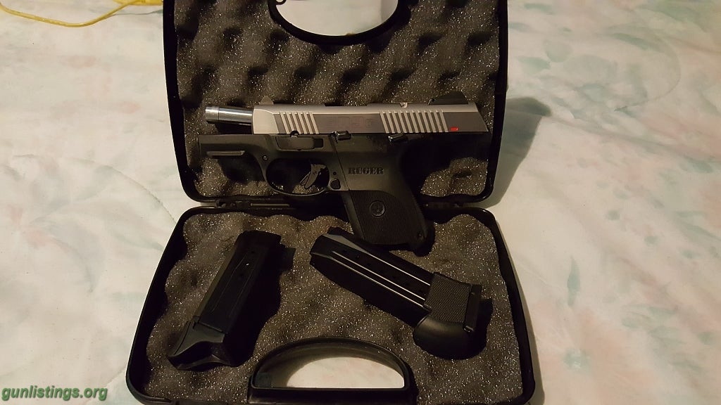 Pistols Ruger SR9C, 17RdMag/10RdMag