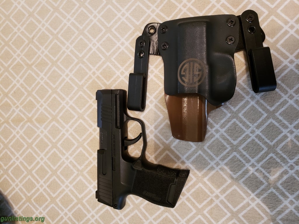 Pistols Sig 365/Holster