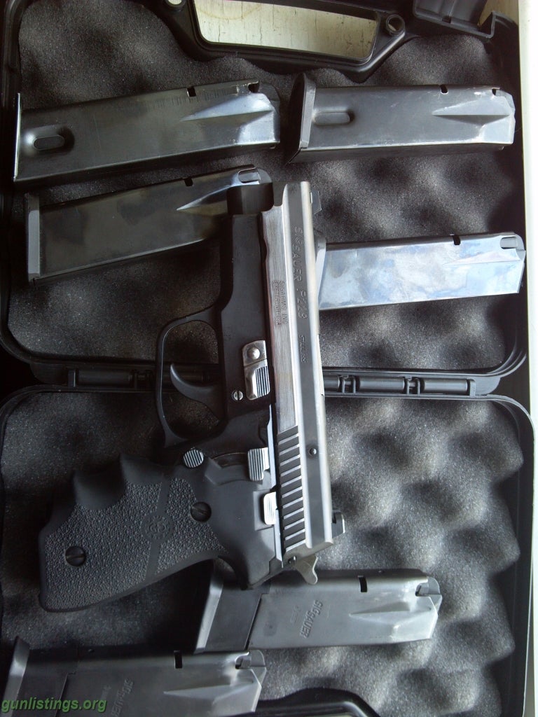 Pistols Sig P229