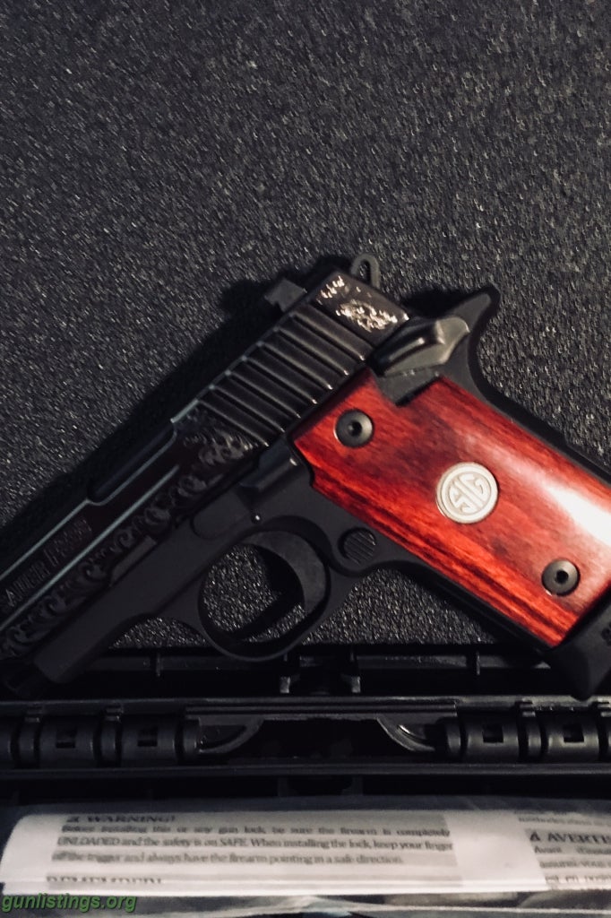 Pistols Sig P238 Rosewood Engraved