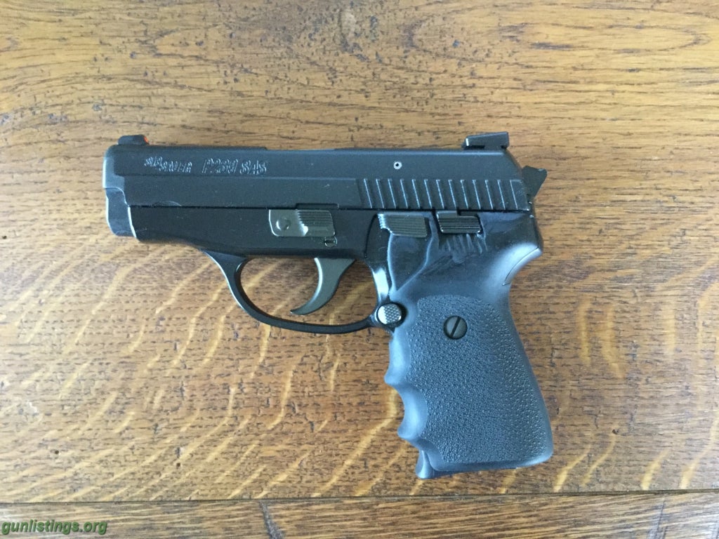 Pistols Sig P239 SAS