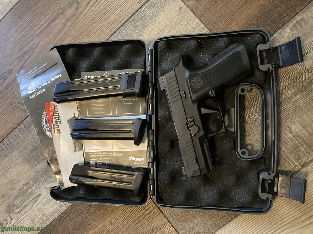 Pistols Sig P320 X Compact.