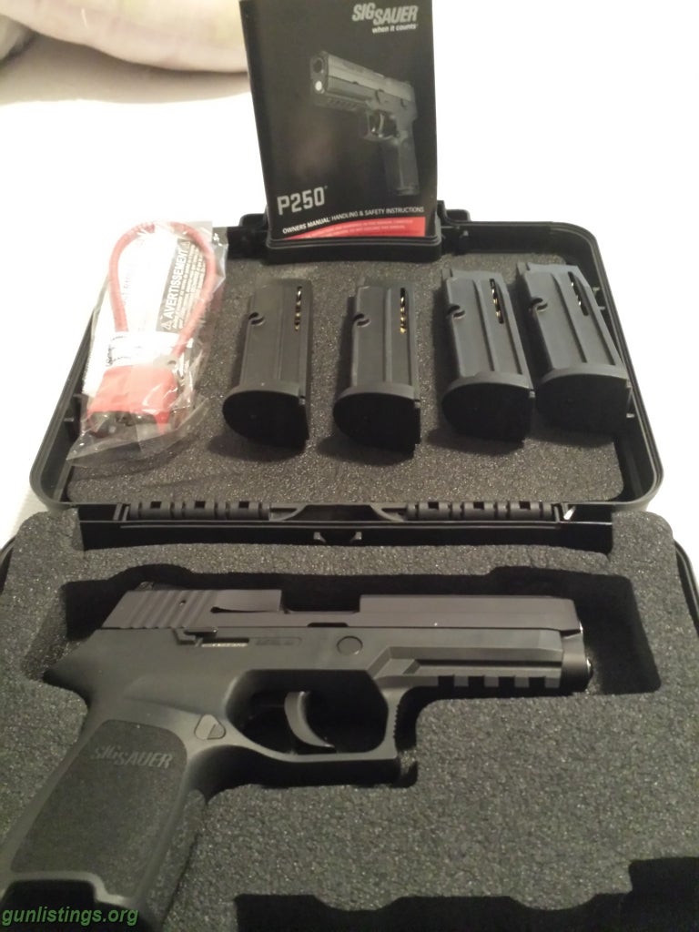 Pistols Sig Sauer P250