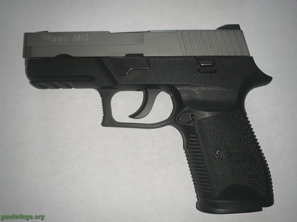 Pistols Sig Sauer P250