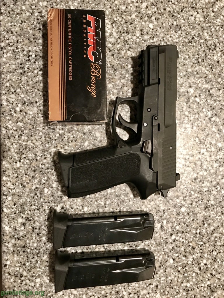 Pistols SIG SAUER SP2022 .40 Cal