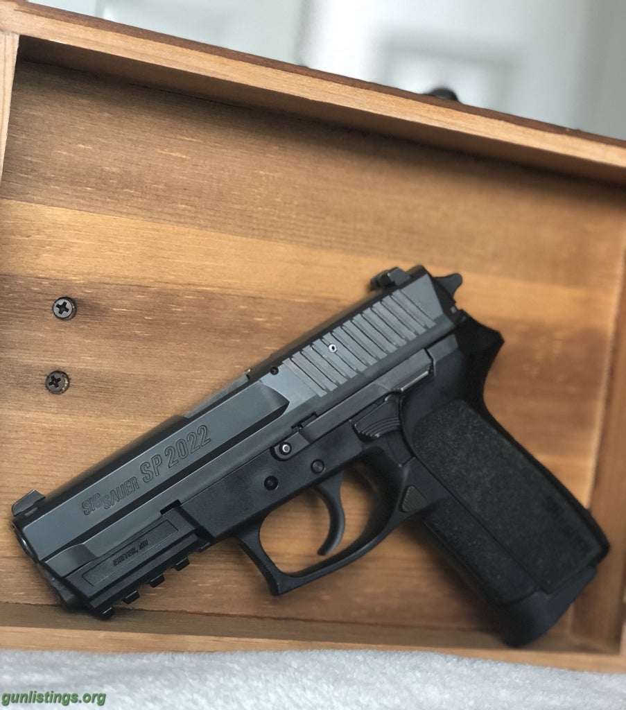 Pistols SIG SAUER SP2022 .9MM