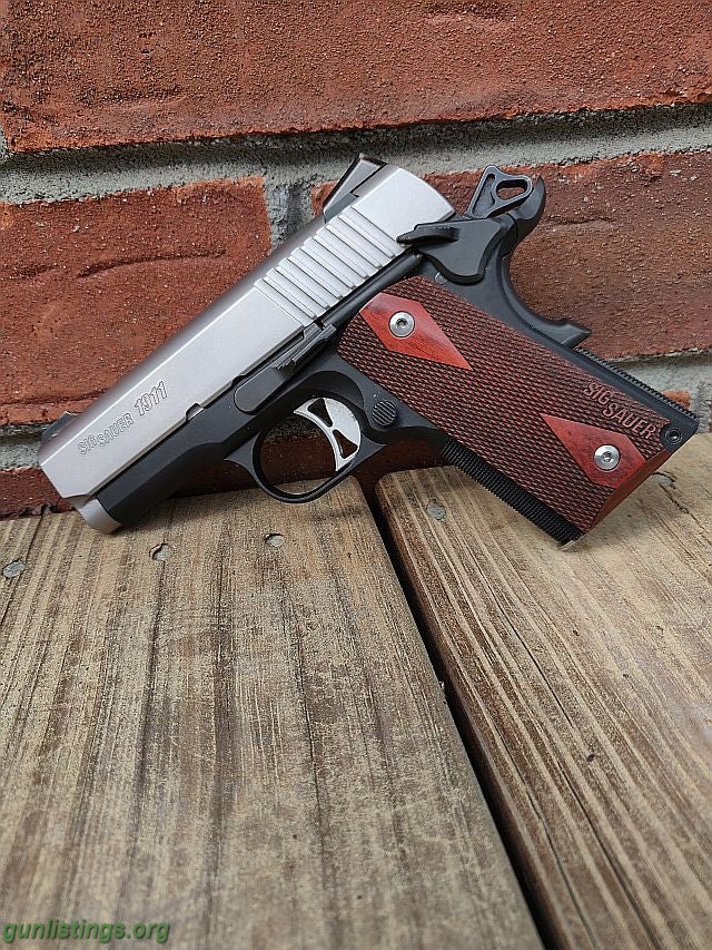 Pistols SIG ULTRA COMPACT 1911 9MM