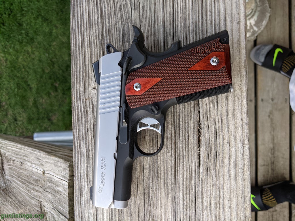 Pistols Sig Ultra Compact 9mm