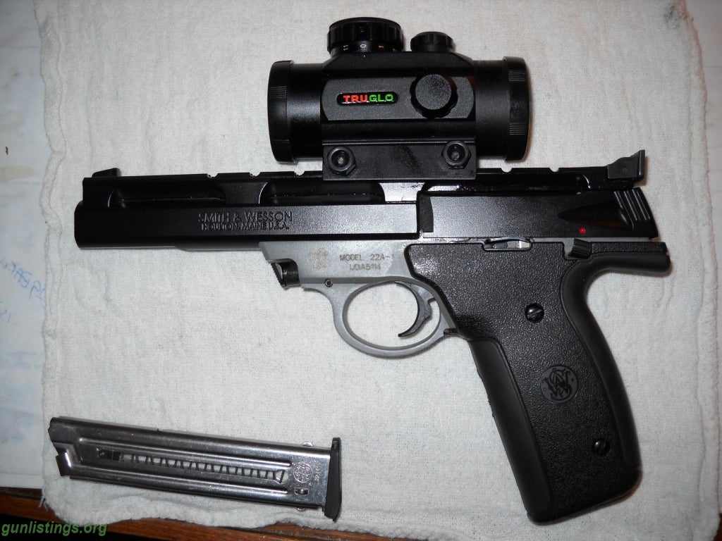 Pistols Smith & Wesson 22A-1 With True Glo Red Dot Sight