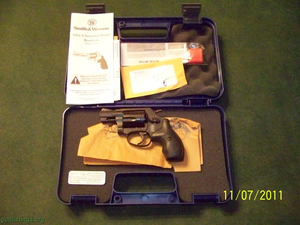 Pistols SMITH & WESSON 38