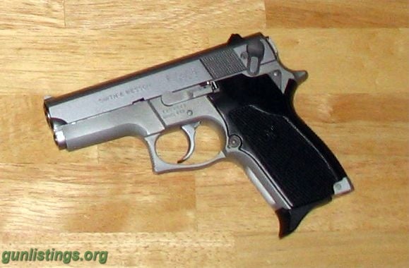 Pistols Smith & Wesson 669 - S&W 9mm