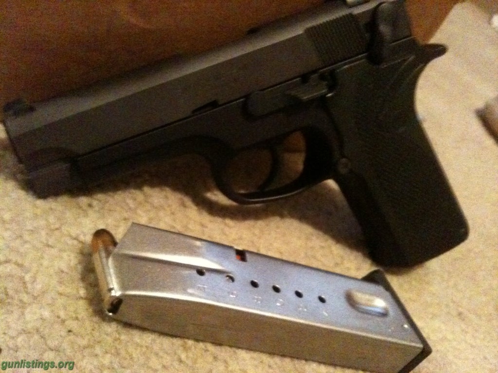 Pistols Smith & Wesson 9mm