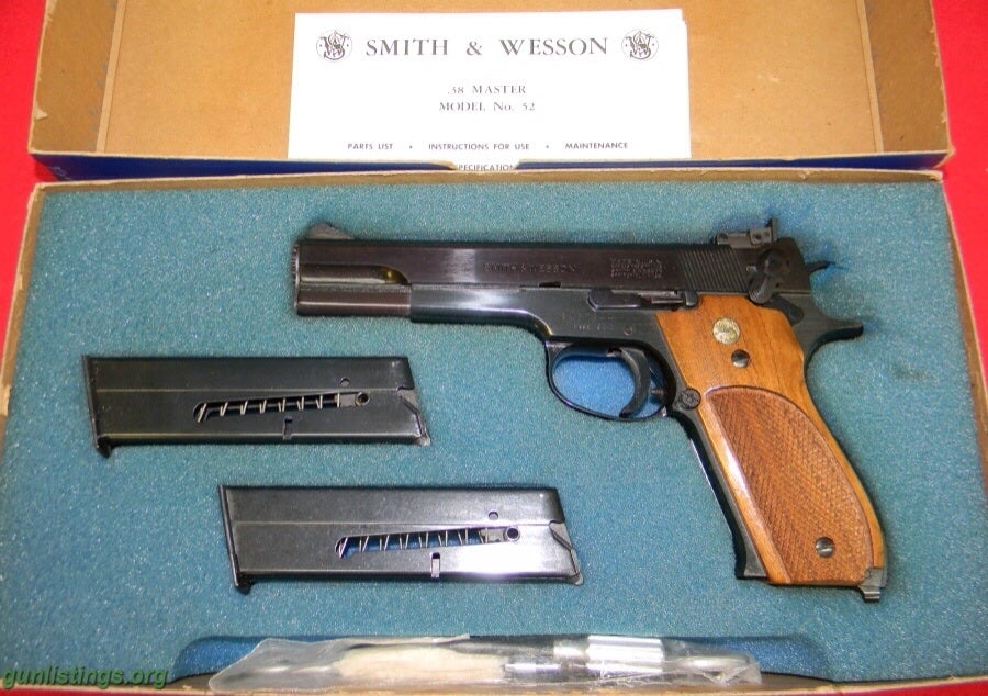 Pistols Smith & Wesson -- 52-2 38 SPL WADCUTTER