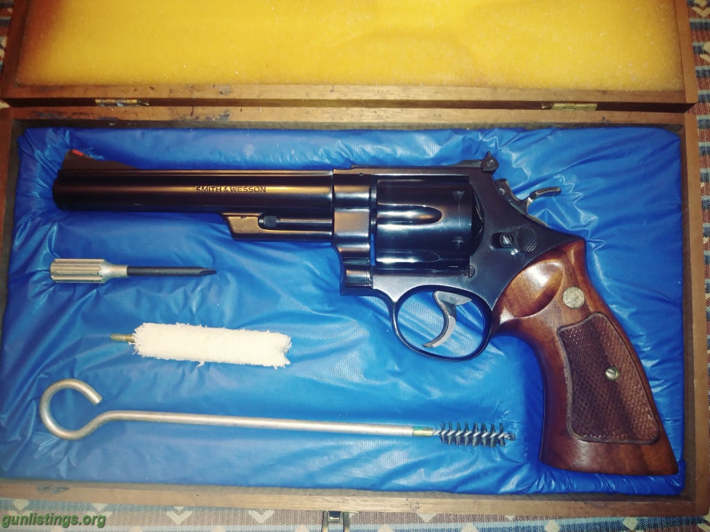Gunlistings.org - Pistols Smith & Wesson Model 29-2 1973 .44 Mag