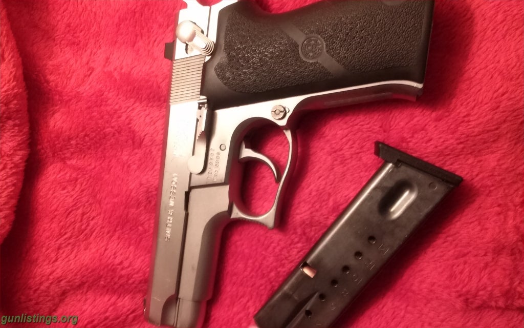 Pistols Smith & Wesson Model 5906 9mm