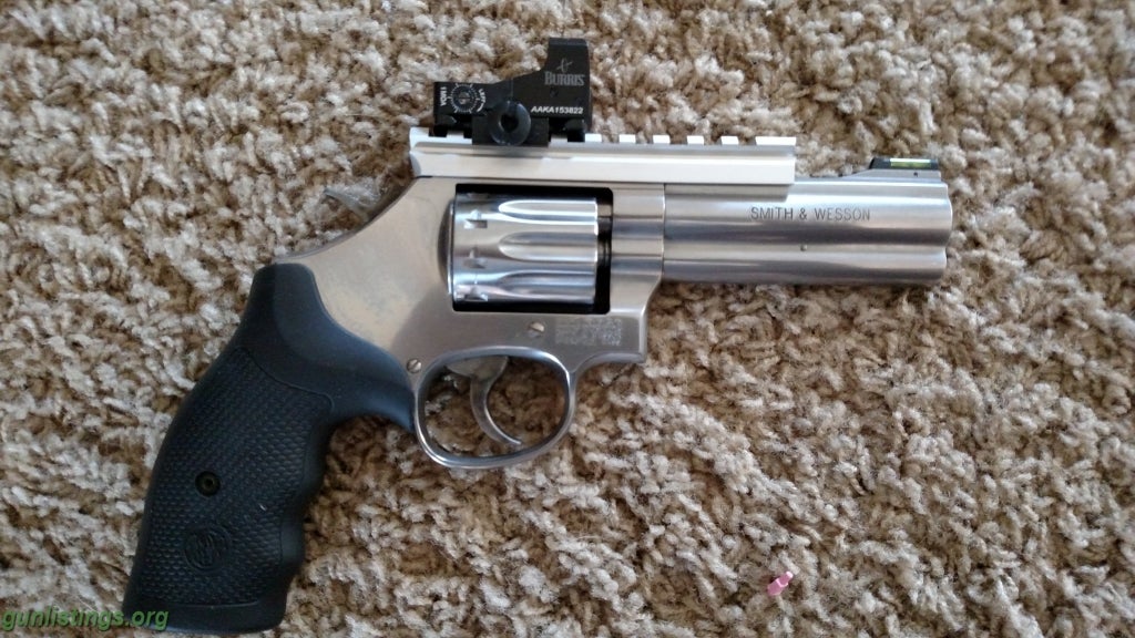 Pistols Smith & Wesson Model 617-6 Ten Shot 22LR