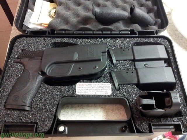 Pistols Smith & Wesson M&P 40 Full Size