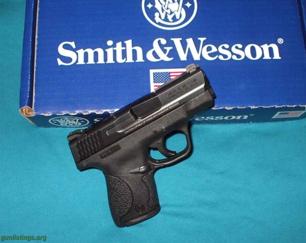 Pistols Smith & Wesson M&P Shield 40 S&W Pistol