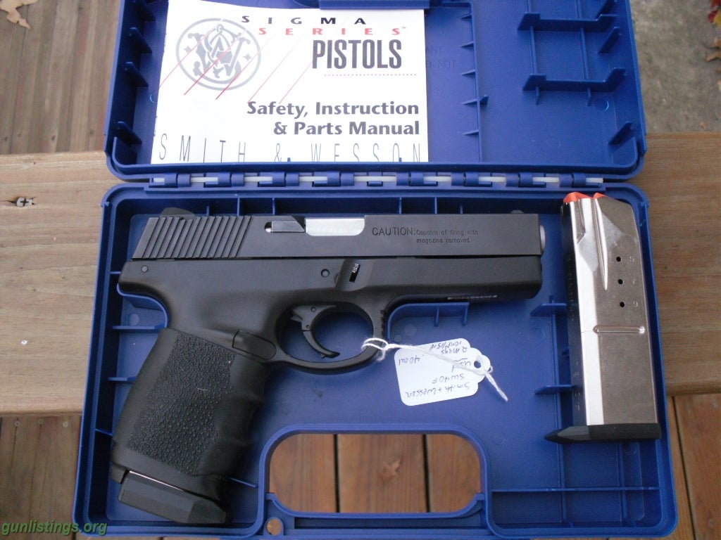 Pistols Smith & Wesson SW40f .40cal