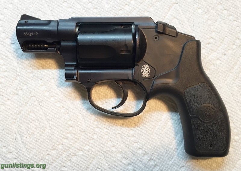 Pistols Smith & Wesson (S&W) Bodyguard .38 Special W/ Laser