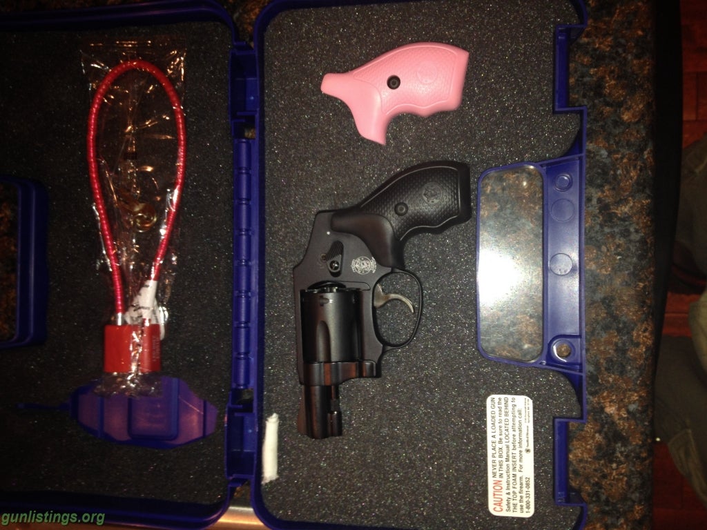 Pistols Smith And Wesson 442