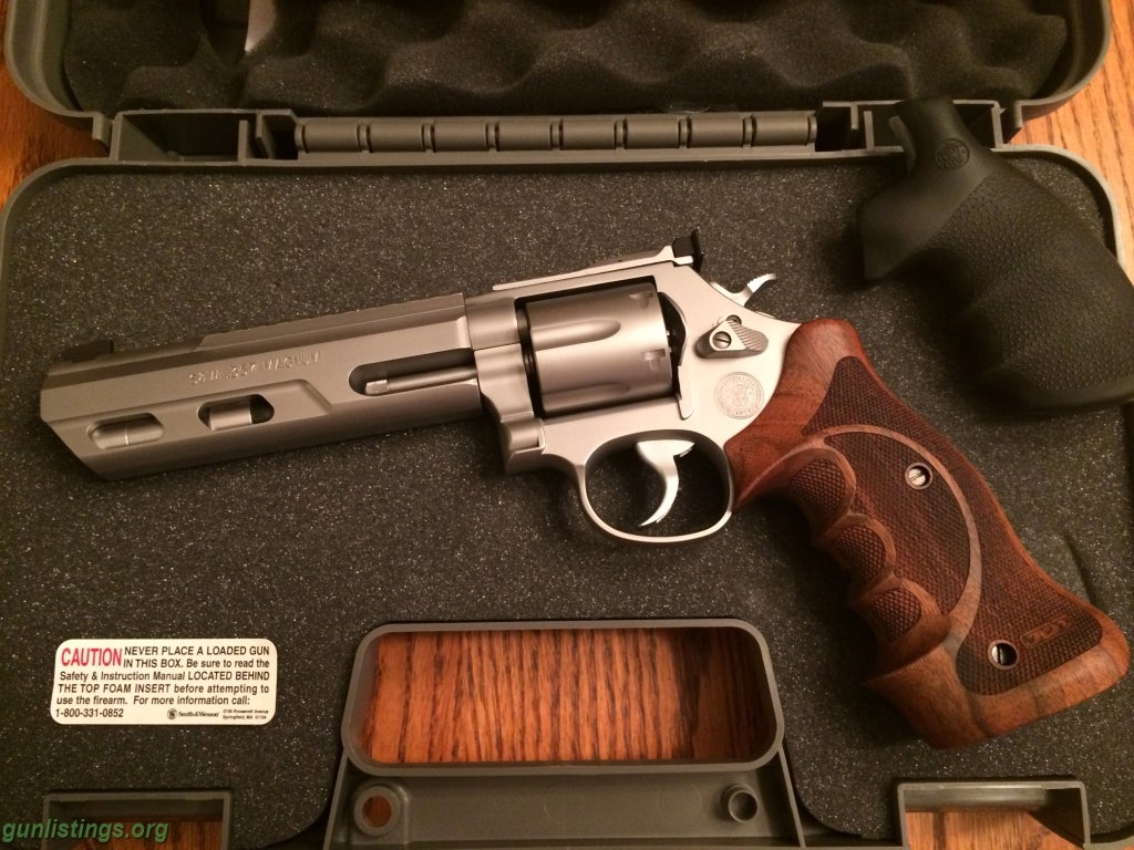 Pistols Smith And Wesson 686 Competitor