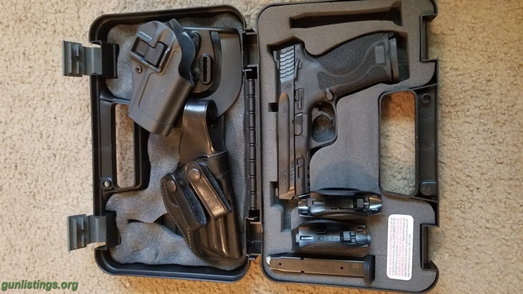 Pistols Smith And Wesson 9mm 2.0