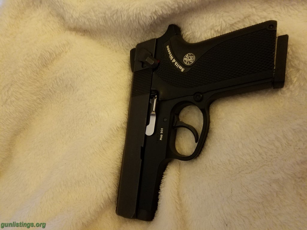 Pistols Smith And Wesson  908