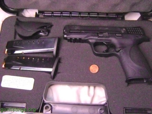 Pistols Smith And Wesson M&P 40 Cal