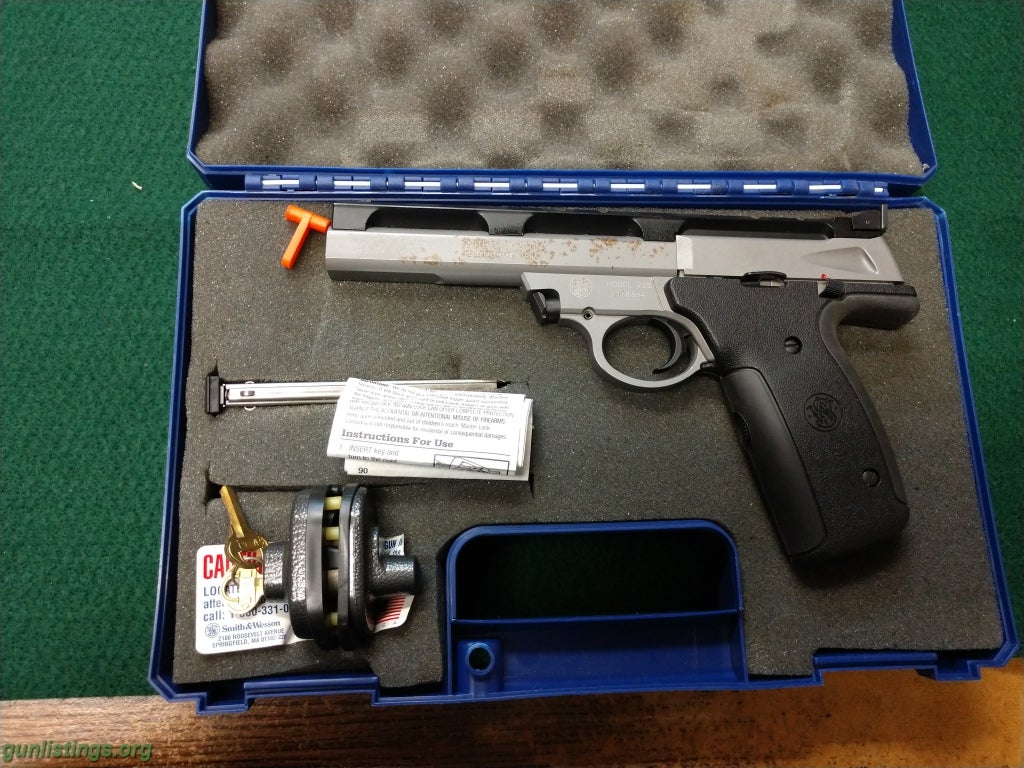 Pistols Smith&Wesson Model 22S