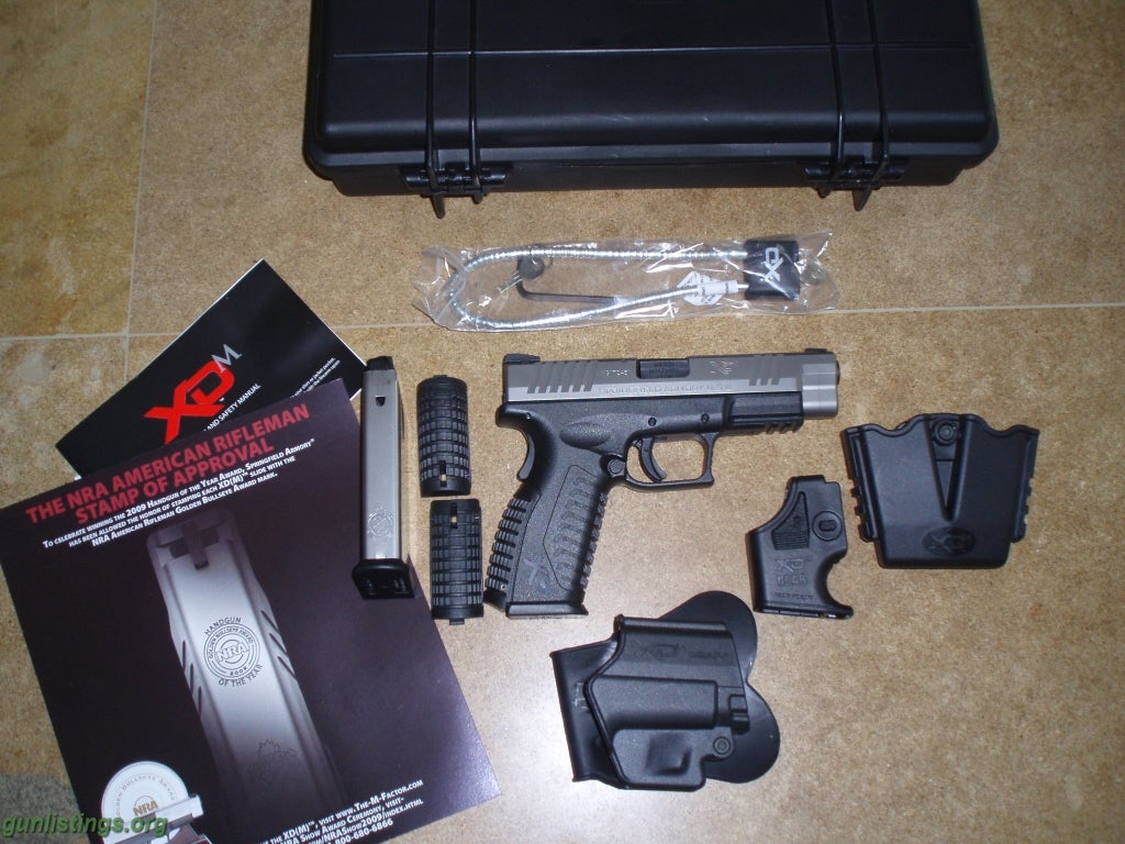 Pistols Springfield Armory XDm40 40 Cal Pistol