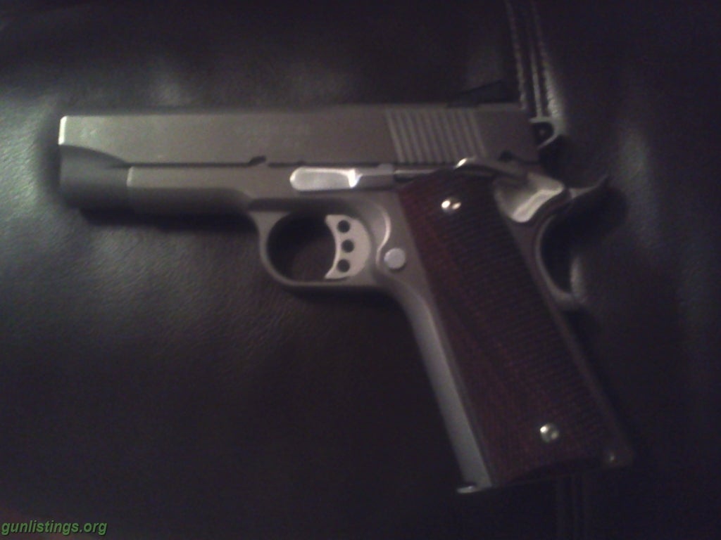 Pistols Springfield Champion 1911