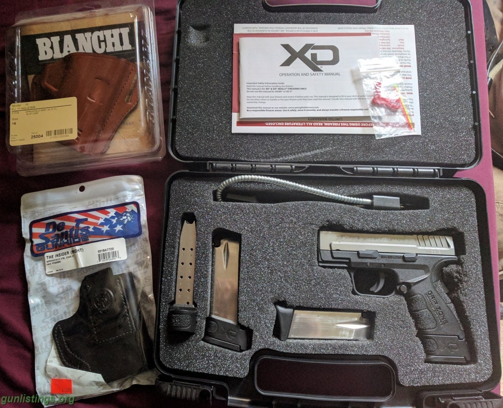 Pistols Springfield XD40 Mod.2 Sub-Compact W/Accessories