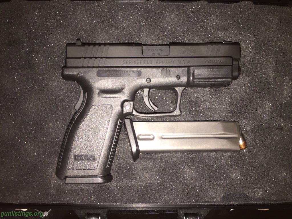 Pistols Springfield XD .40 Cal. Service Pistol