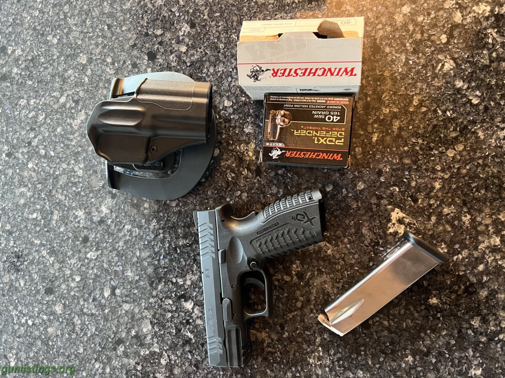 Pistols Springfield XD 40SW