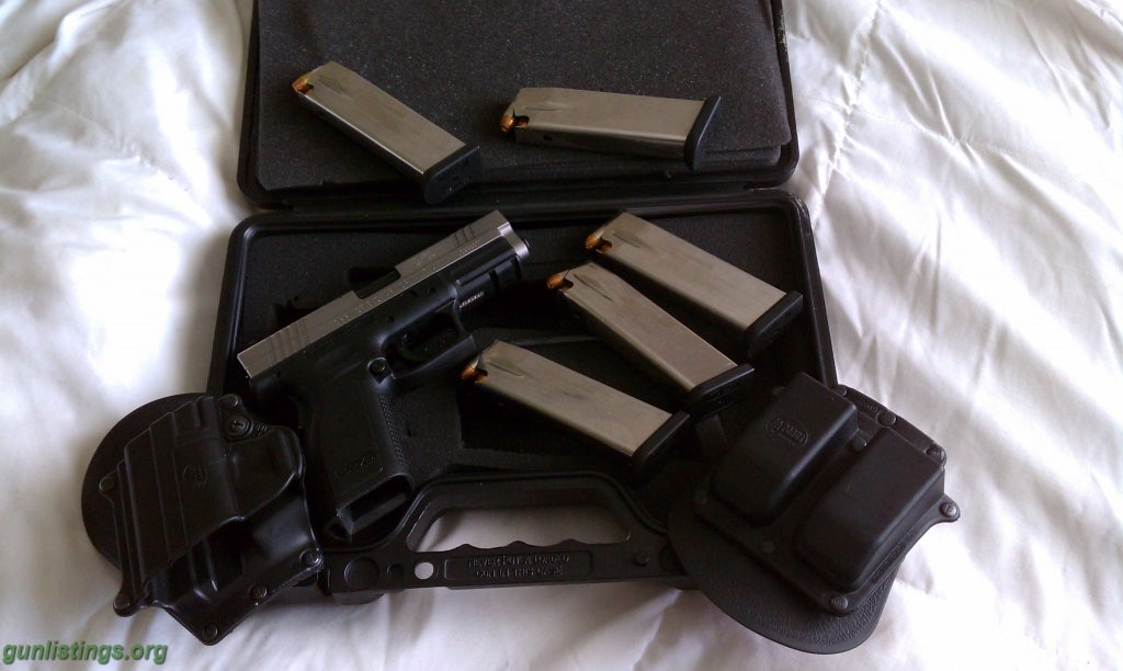 Pistols Stainless Springfield XD-40 4in