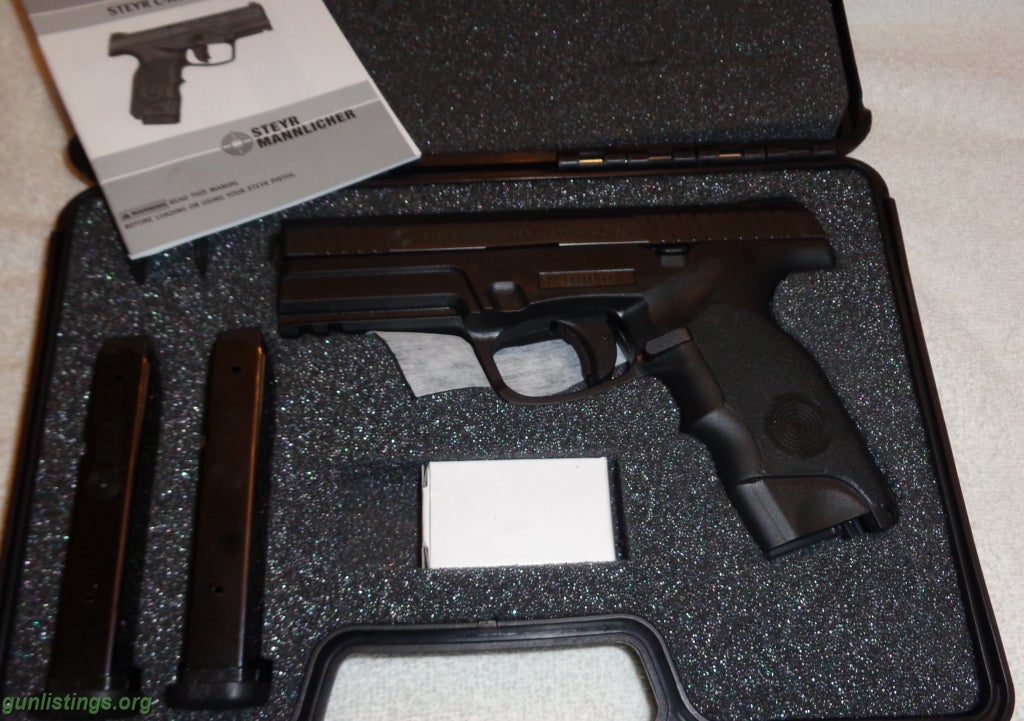 Gunlistings.org - Pistols Steyr L40-A1 (long Slide) NIB .40. Trapazoid ...