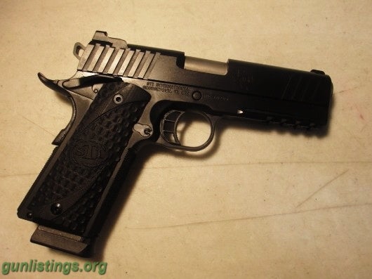 Pistols STI 4.0 TACTICAL SS (SINGLE STACK) 45 ACP