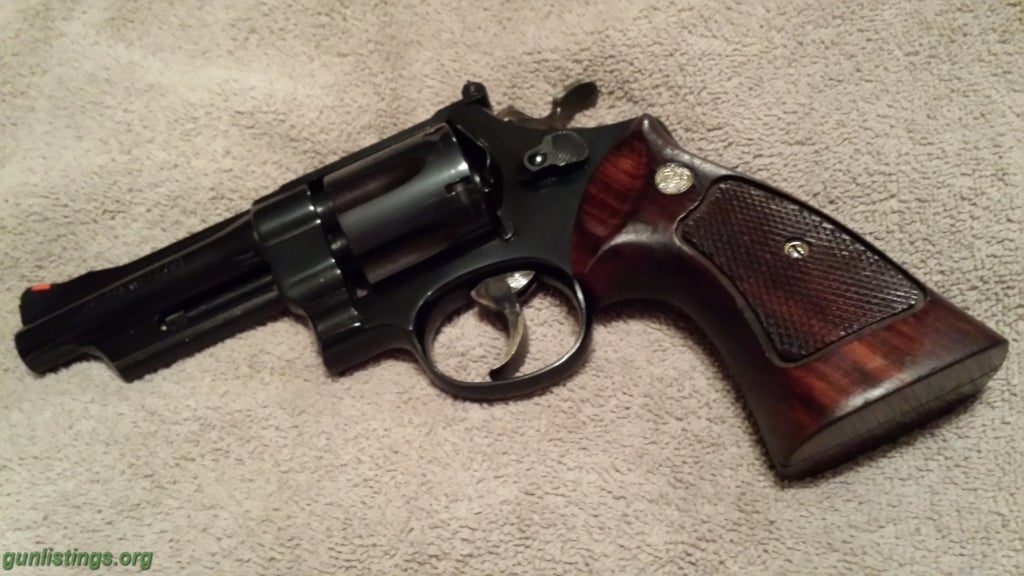 Pistols S&W 19-4 4