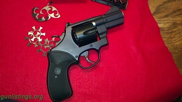 Pistols S&W 325 Night Guard 45 ACP Revolver