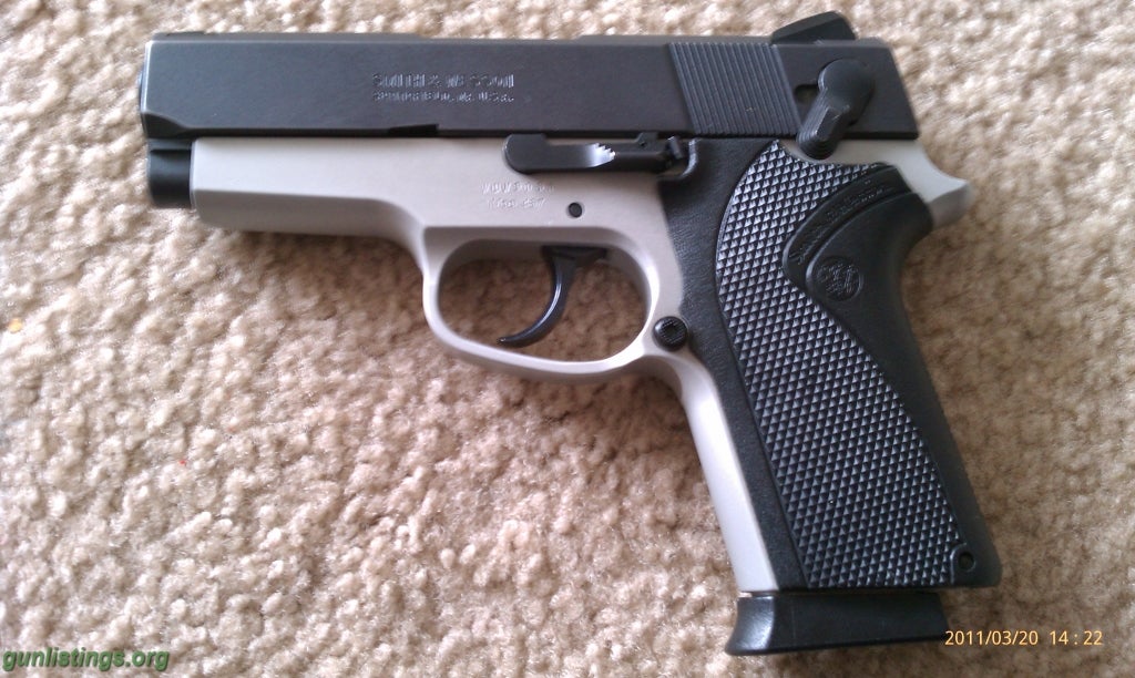 Pistols S&W 457