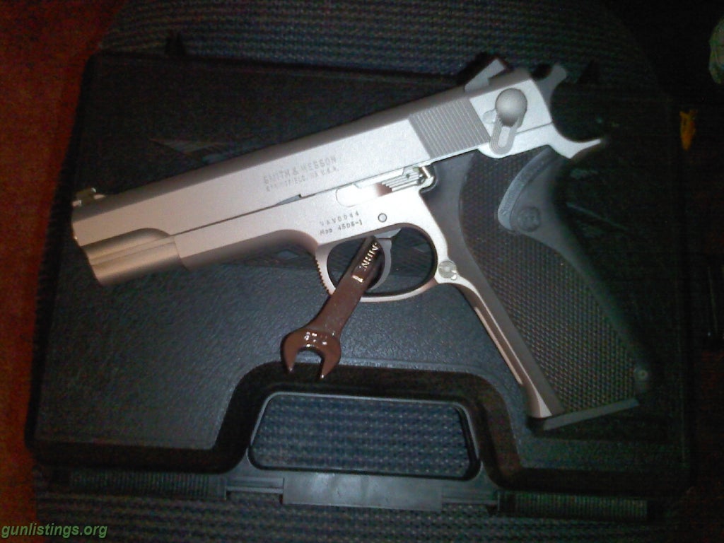 Pistols S&W 45